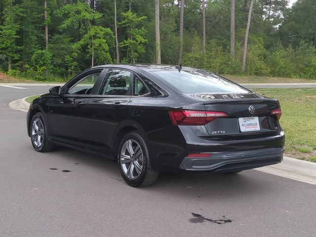 Used 2024 Volkswagen Jetta SE FWD image 11