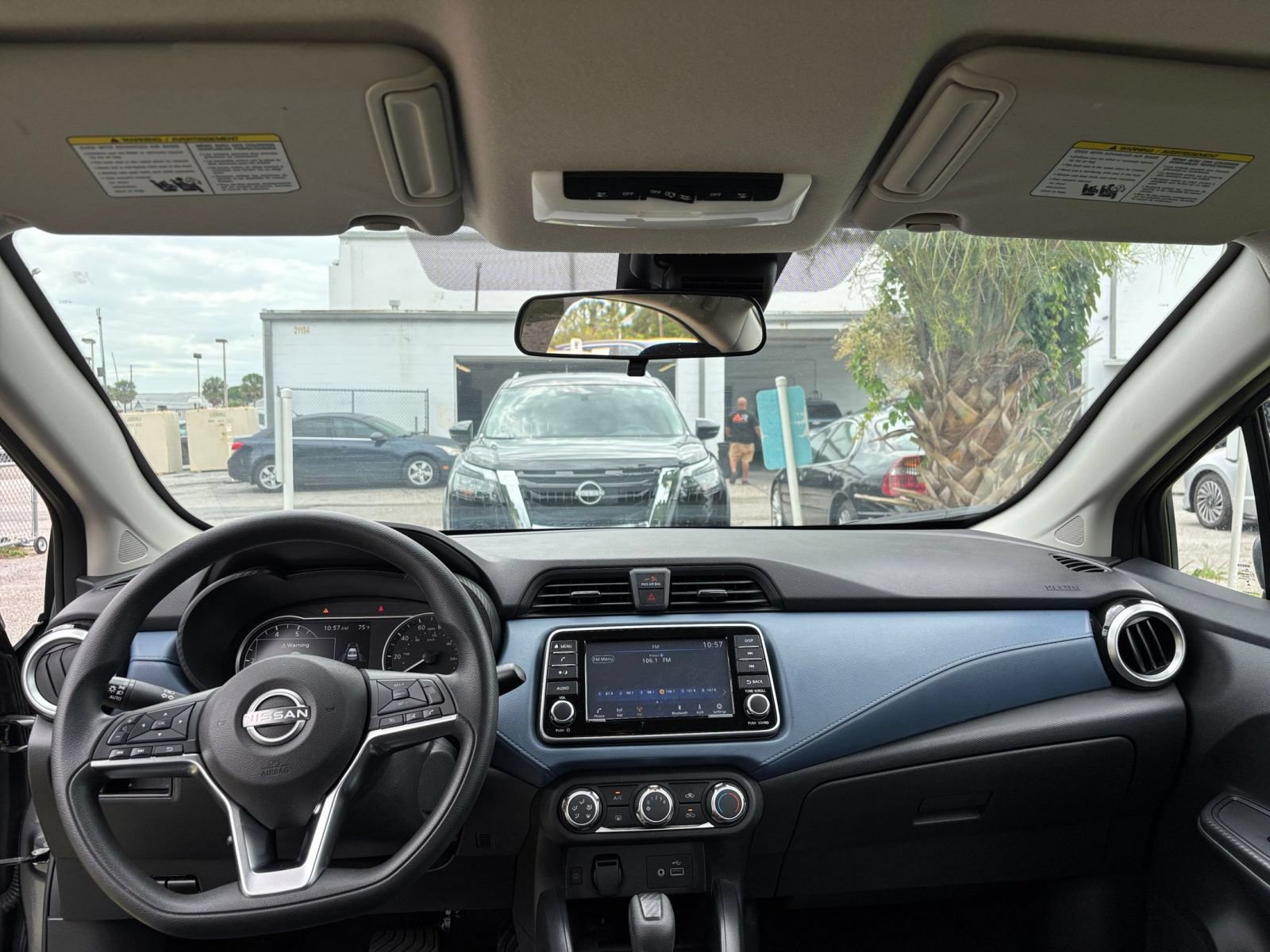 Used 2025 Nissan Versa SV FWD image 33