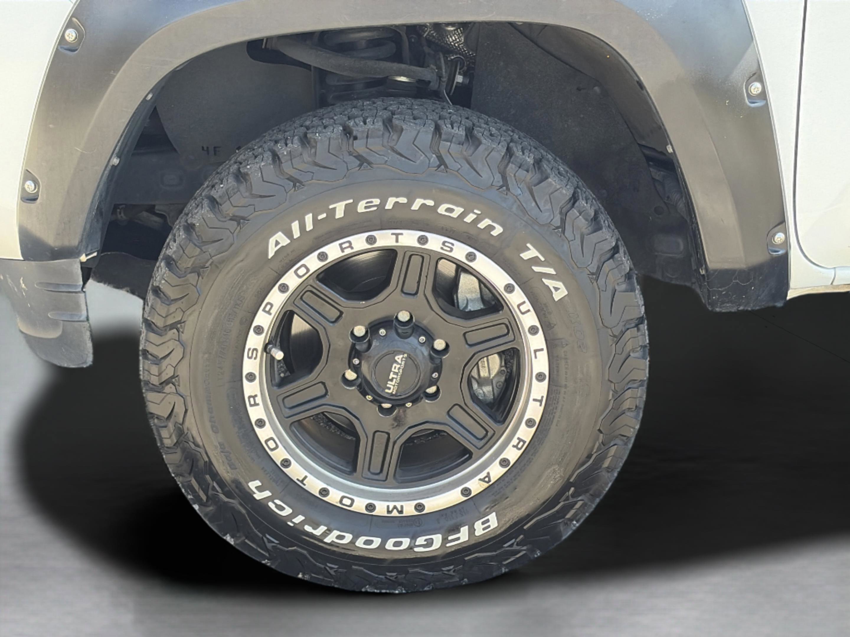 Used 2020 Toyota Tacoma SR AWD/4WD image 28