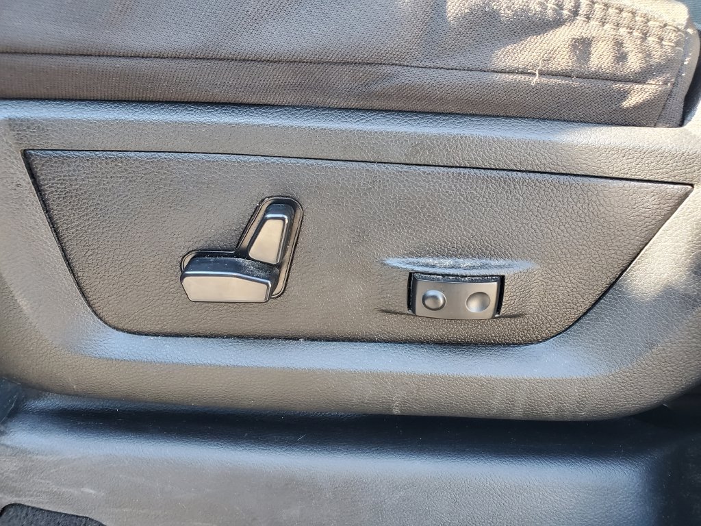 Used 2024 RAM 2500 Big Horn AWD/4WD image 17