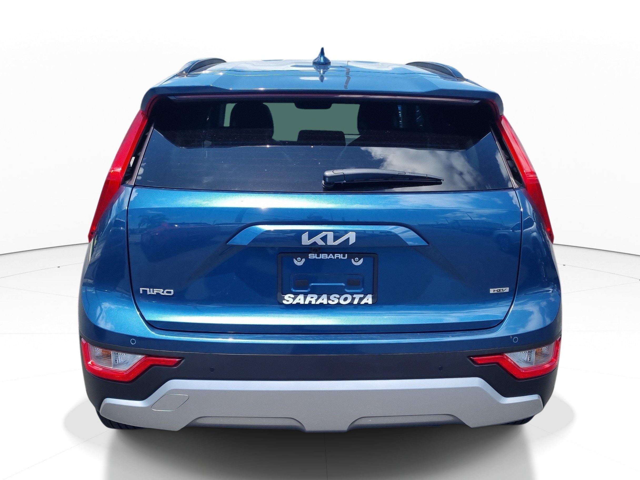 Used 2024 Kia Niro EX FWD image 5