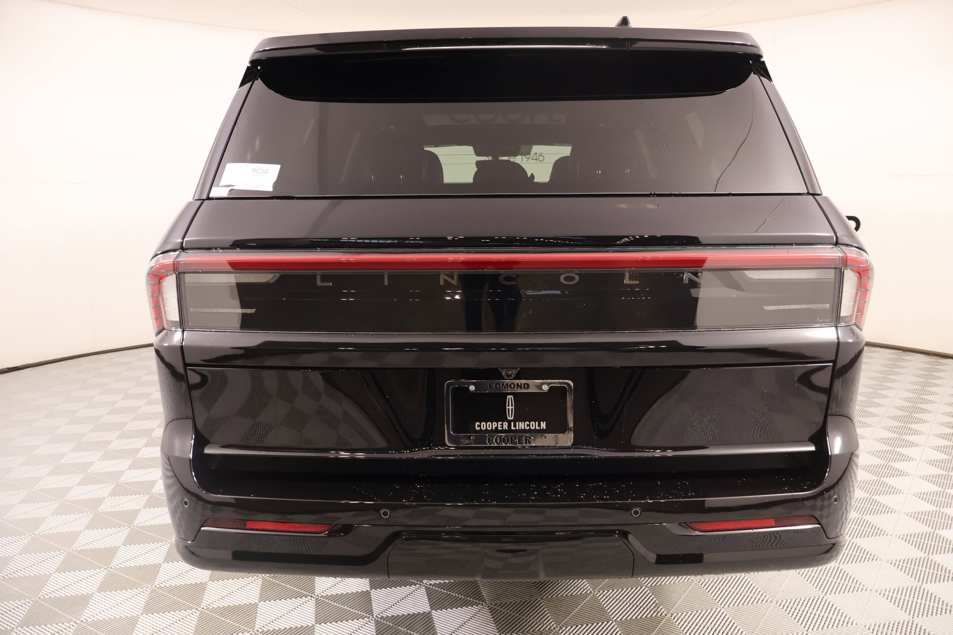 New 2026 Lincoln Navigator L Reserve w/ Jet Appearance Package AWD/4WD image 23
