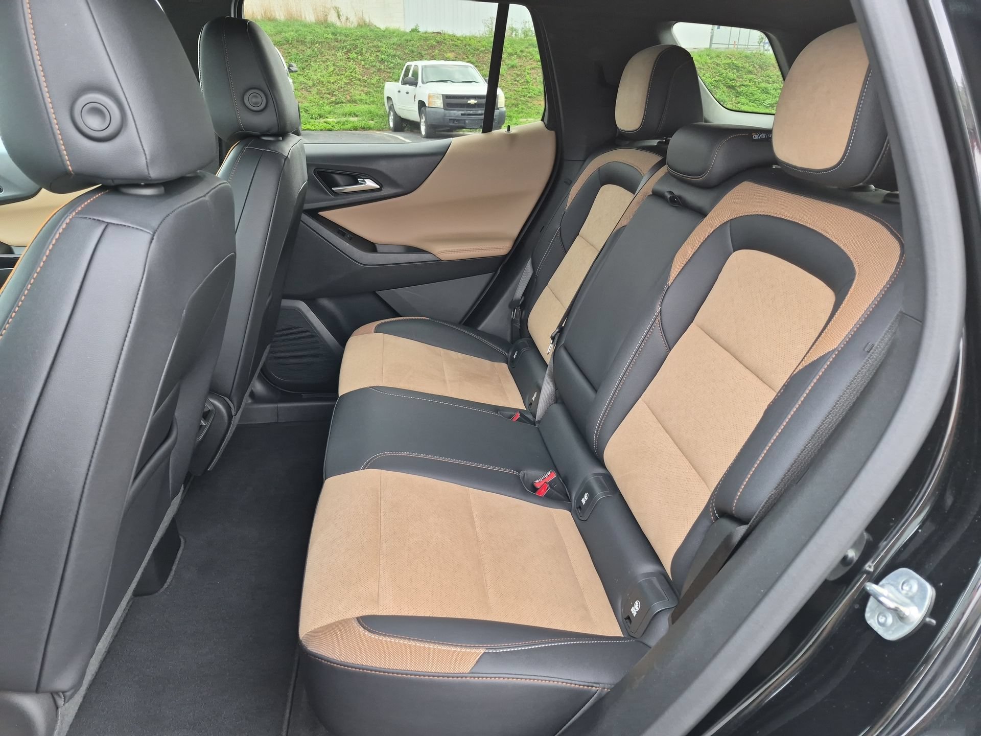 Certified 2025 Chevrolet Equinox ACTIV AWD/4WD image 25