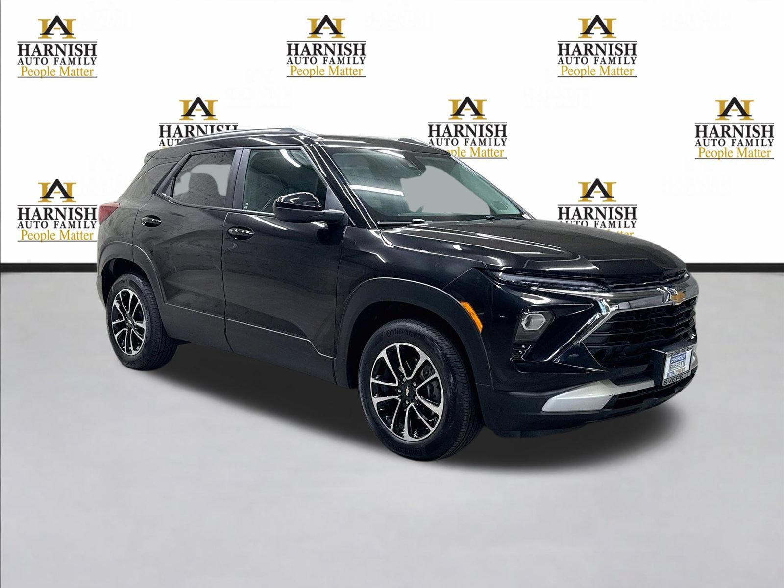 Used 2024 Chevrolet TrailBlazer LT w/ Convenience Package AWD/4WD image 3