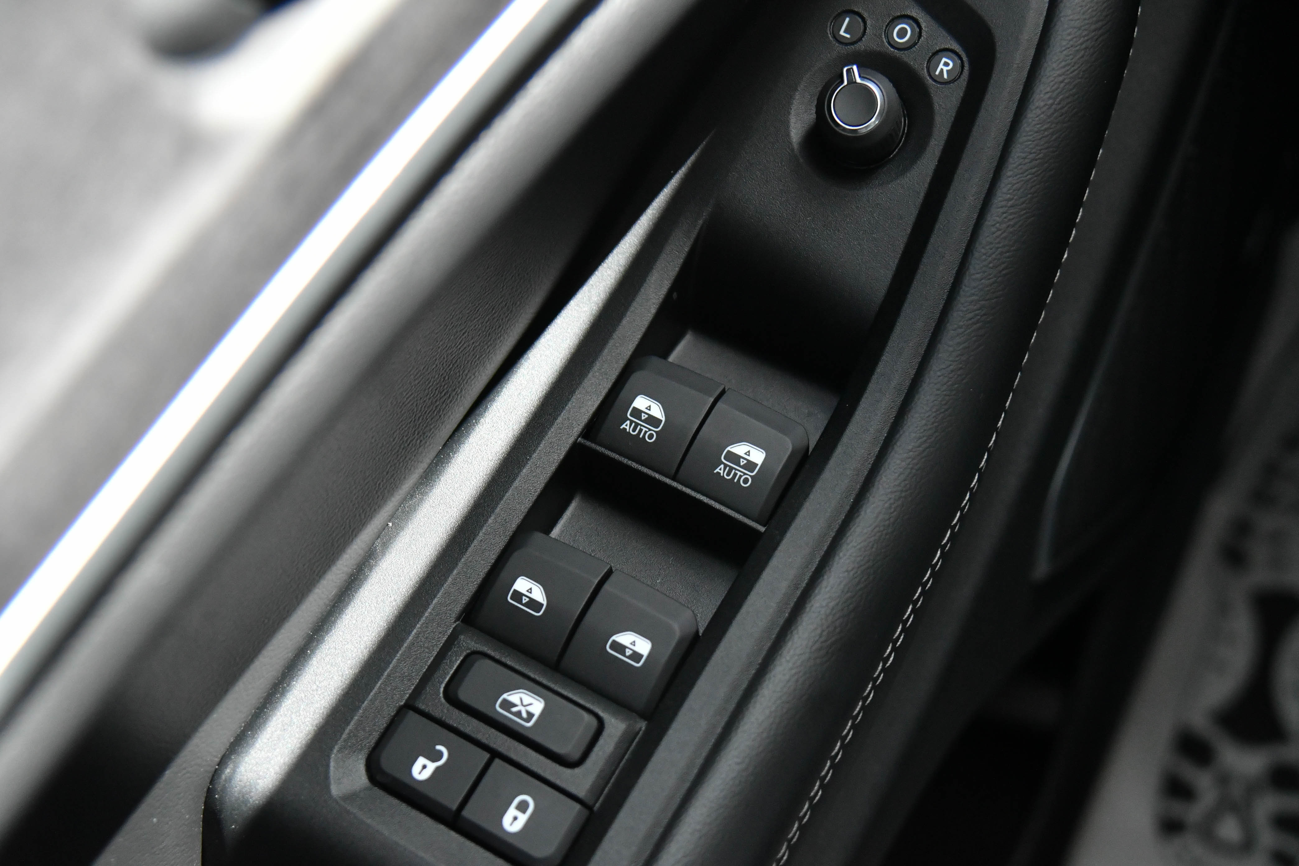 Used 2023 Jeep Grand Cherokee 4WD 4xe image 38