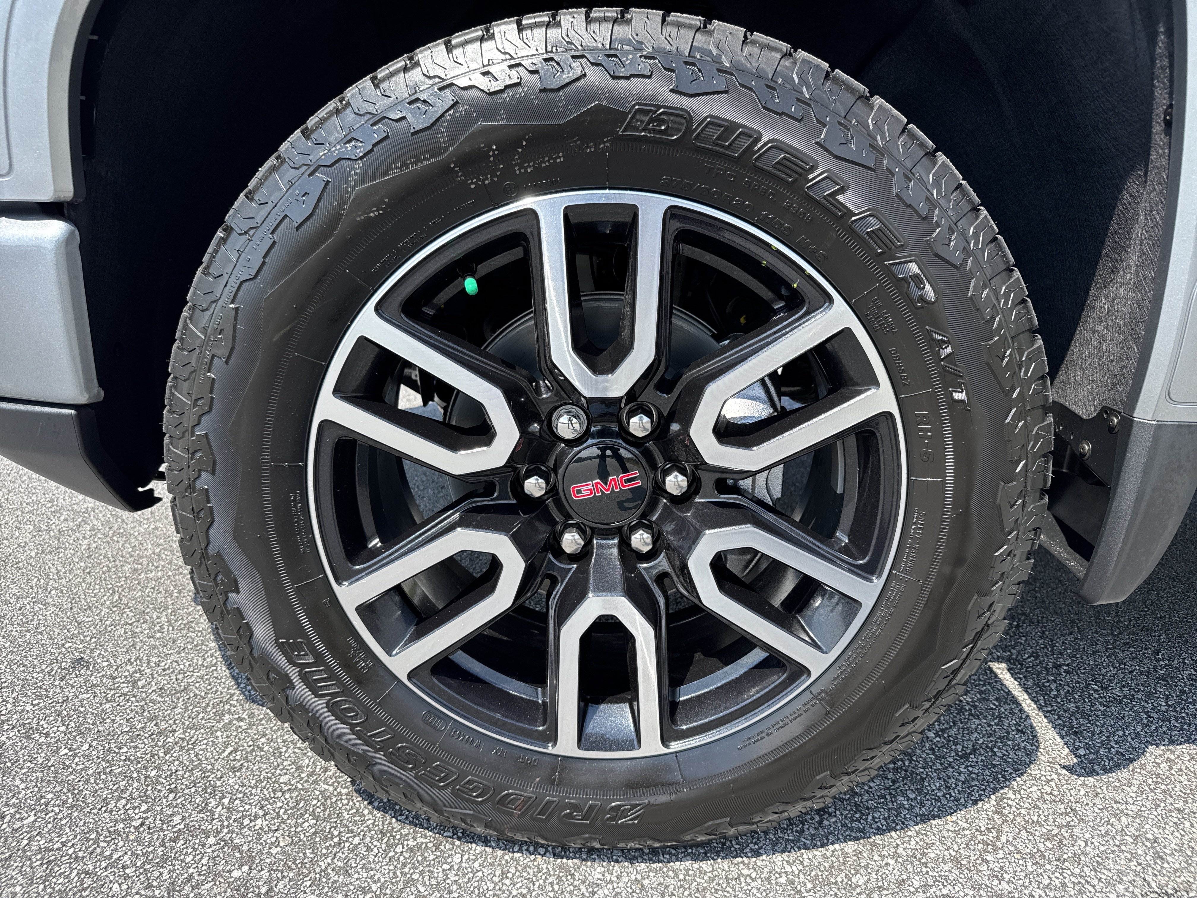 New 2026 GMC Sierra 1500 AT4 w/ AT4 Premium Package AWD/4WD image 13