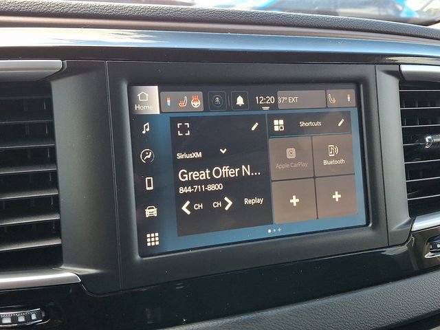 Used 2023 Chrysler Voyager LX image 17