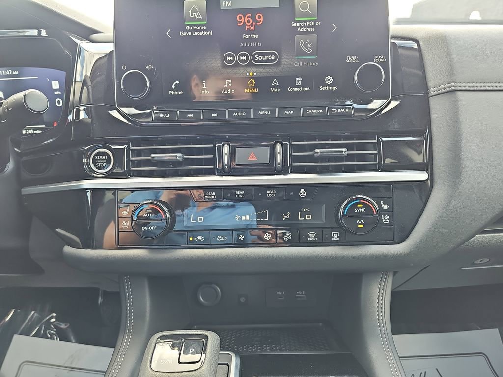 Used 2024 Nissan Pathfinder Platinum w/ Cargo Package image 29