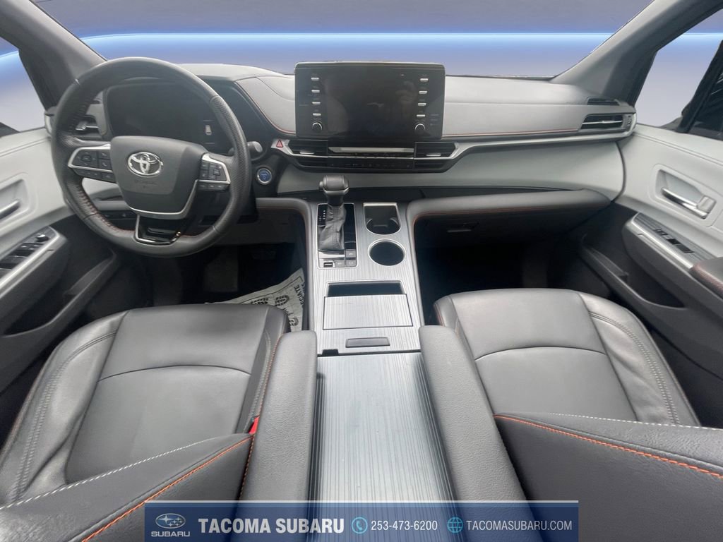 Used 2021 Toyota Sienna XSE image 12