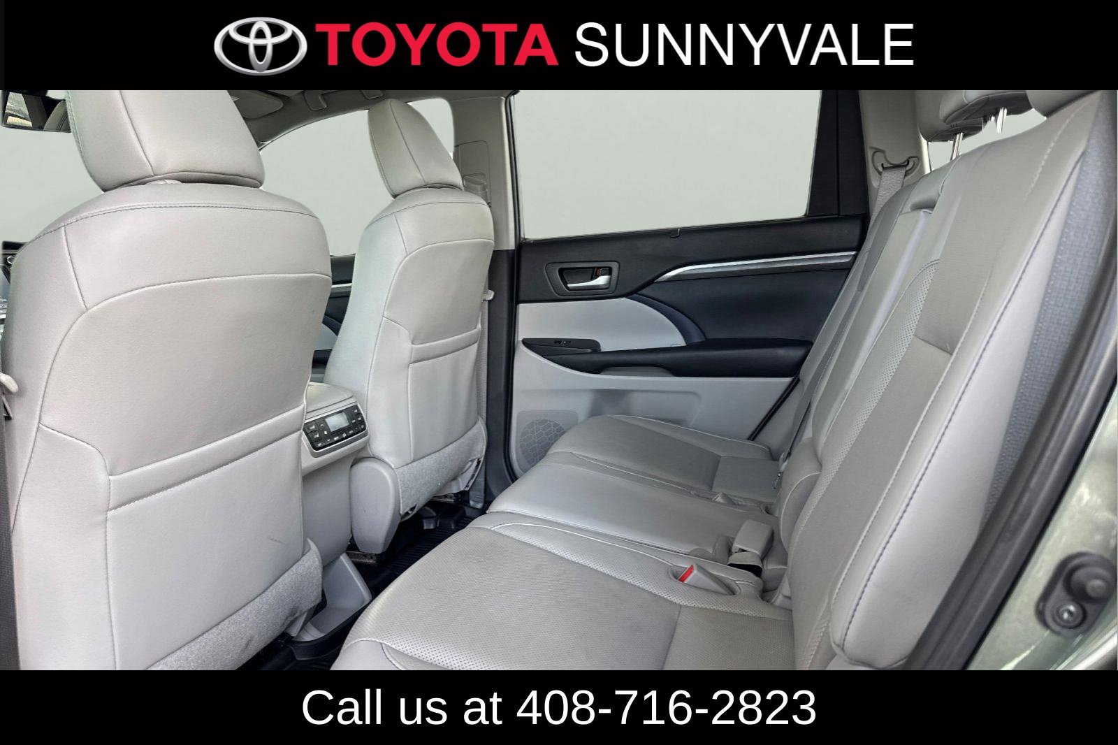 Used 2019 Toyota Highlander Limited Platinum AWD/4WD image 5