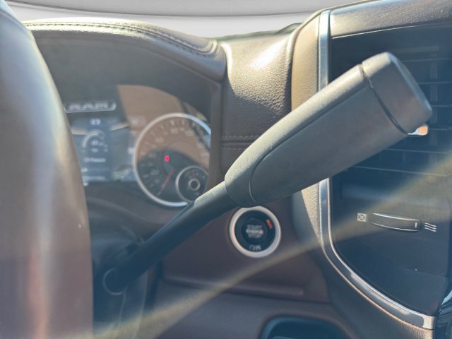 Used 2023 RAM 2500 Laramie AWD/4WD image 18