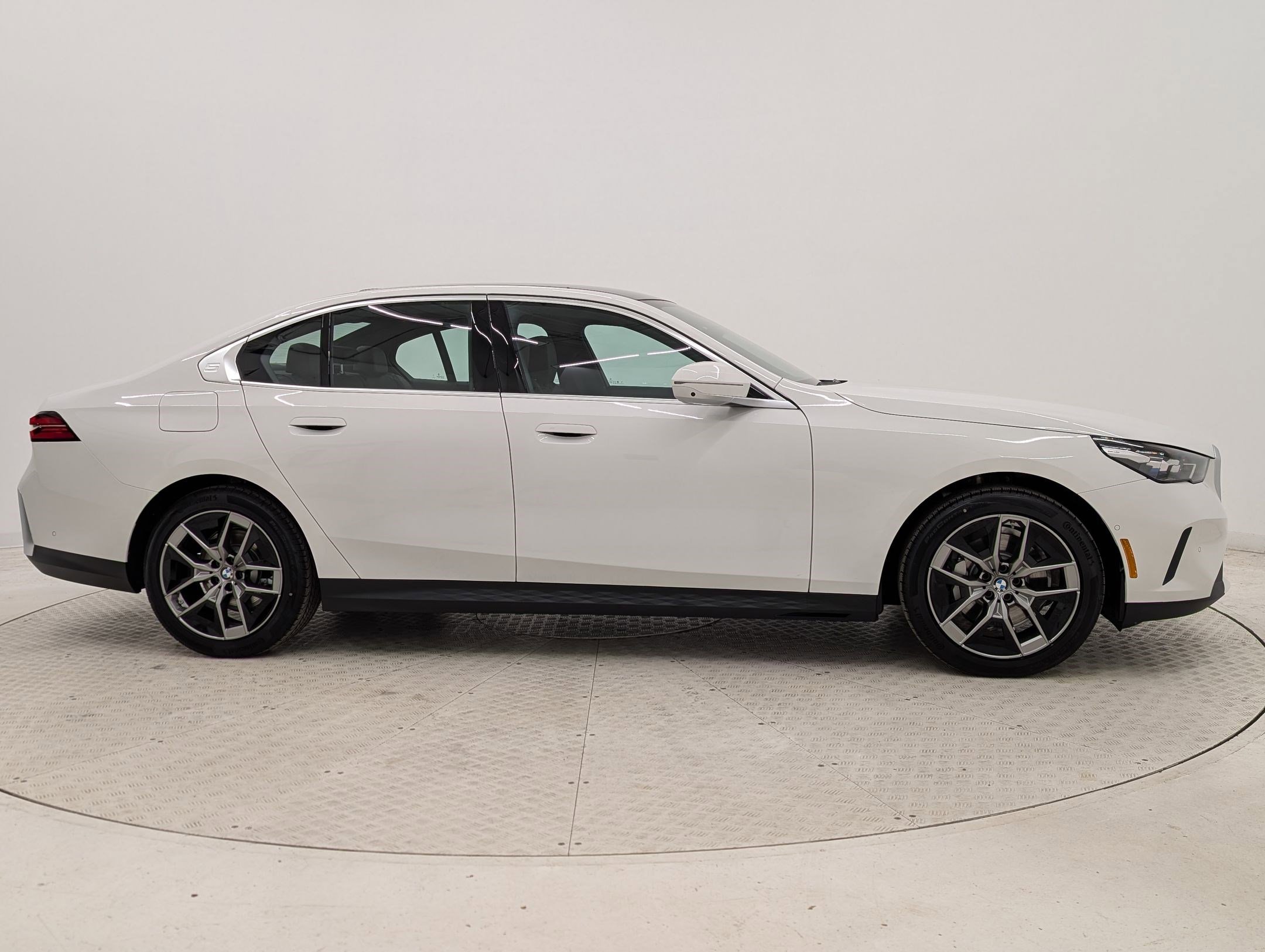 New 2026 BMW 530i w/ Premium Package RWD image 8