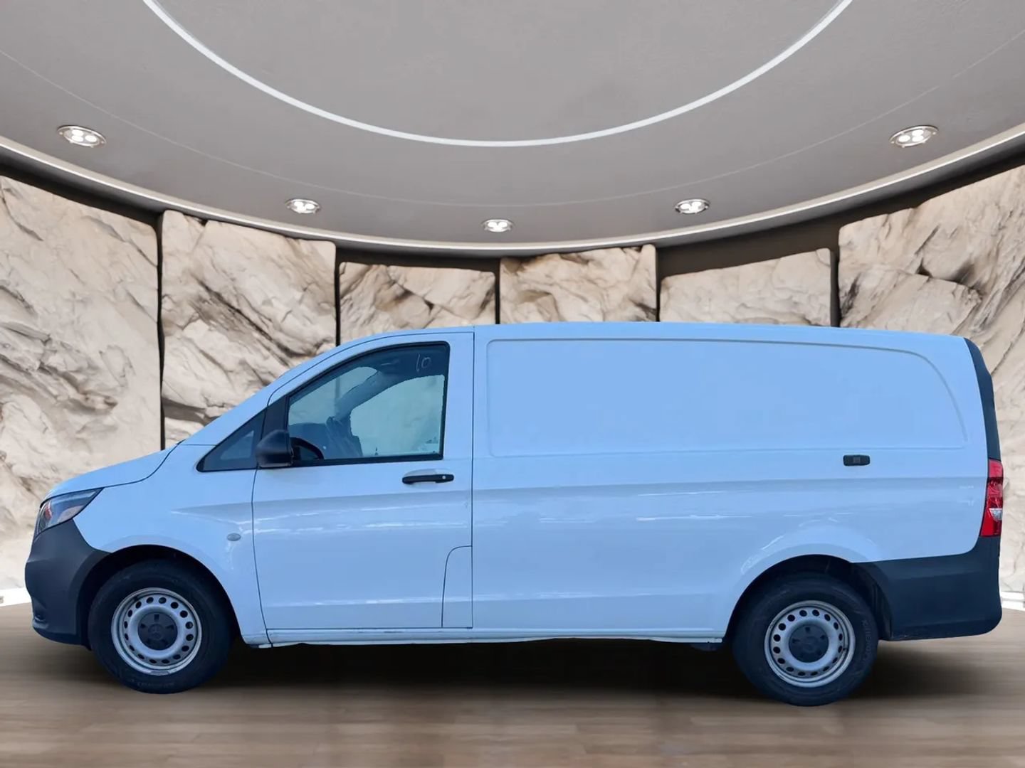 Used 2022 Mercedes-Benz Metris image 4