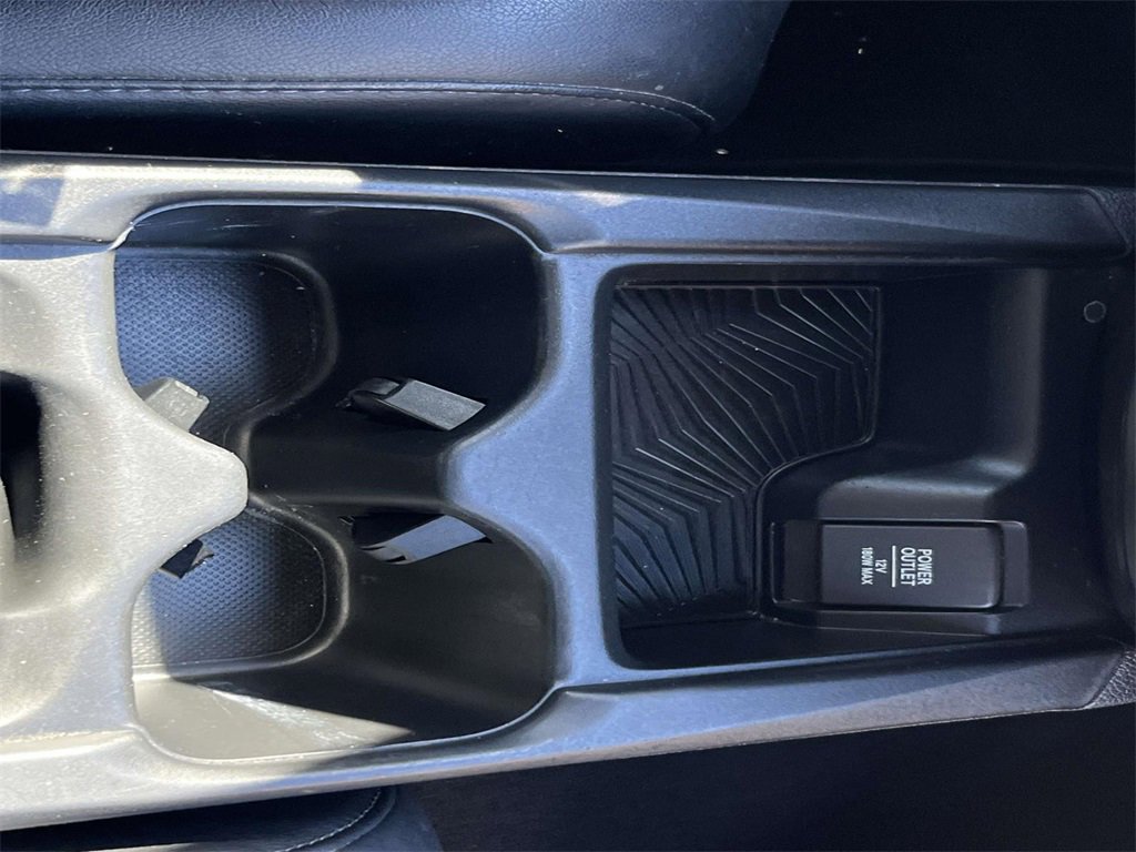 Used 2018 Honda CR-V Touring image 20