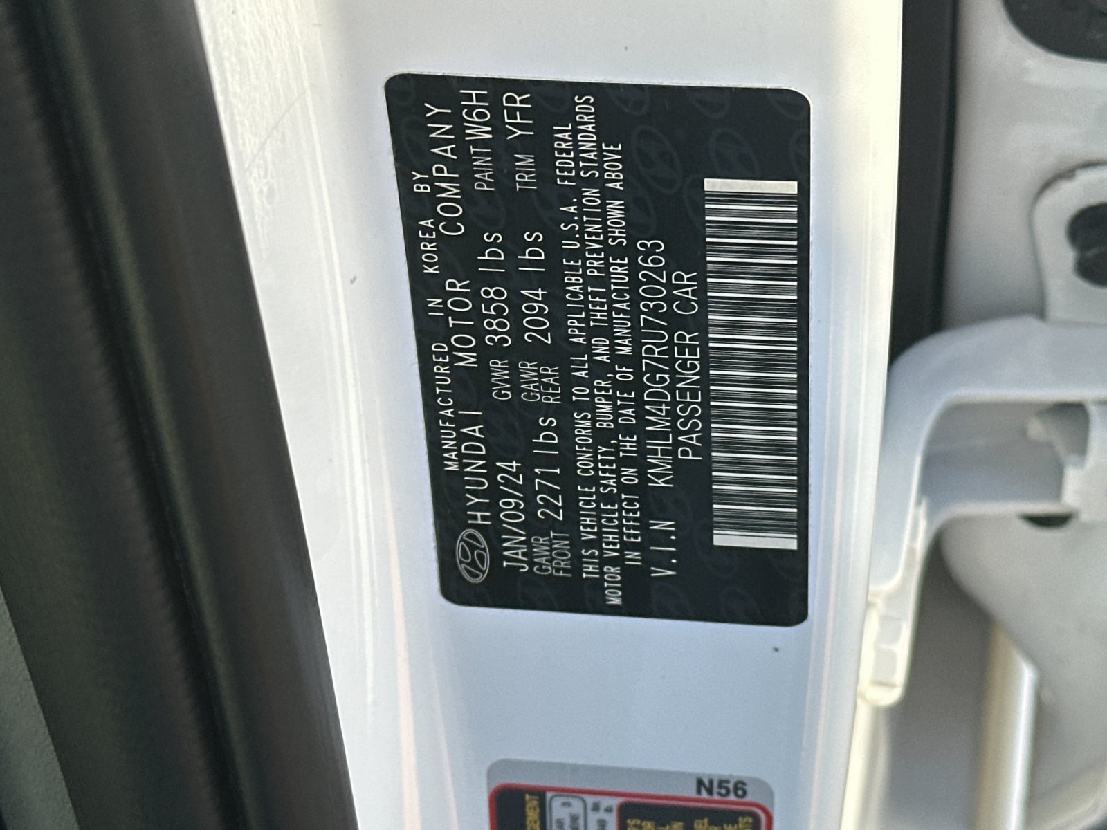 Used 2024 Hyundai Elantra SEL FWD image 28