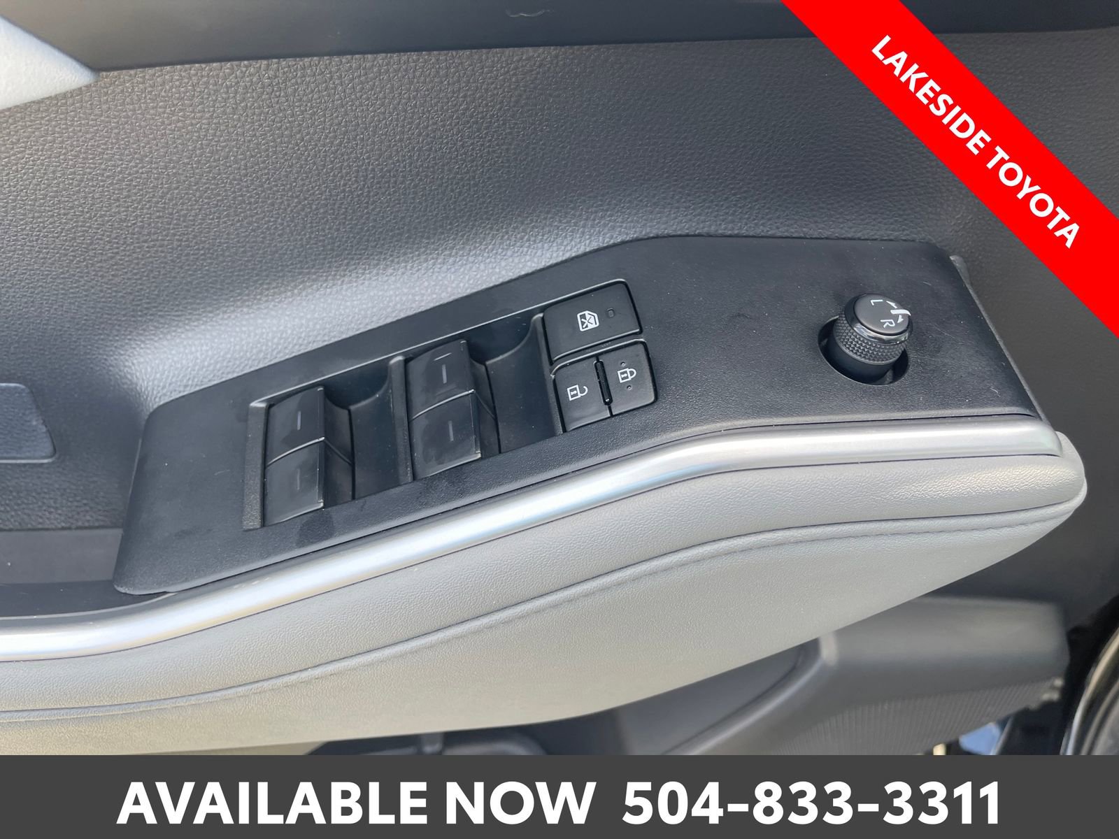 Used 2023 Toyota Highlander XLE FWD image 24