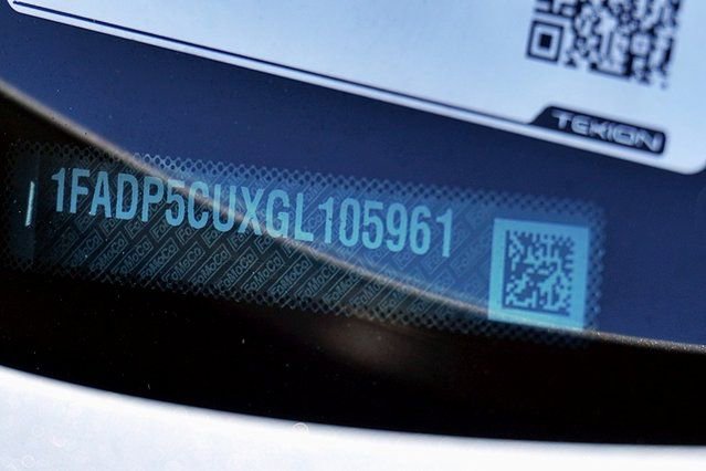 Used 2016 Ford C-MAX Energi SEL FWD image 31