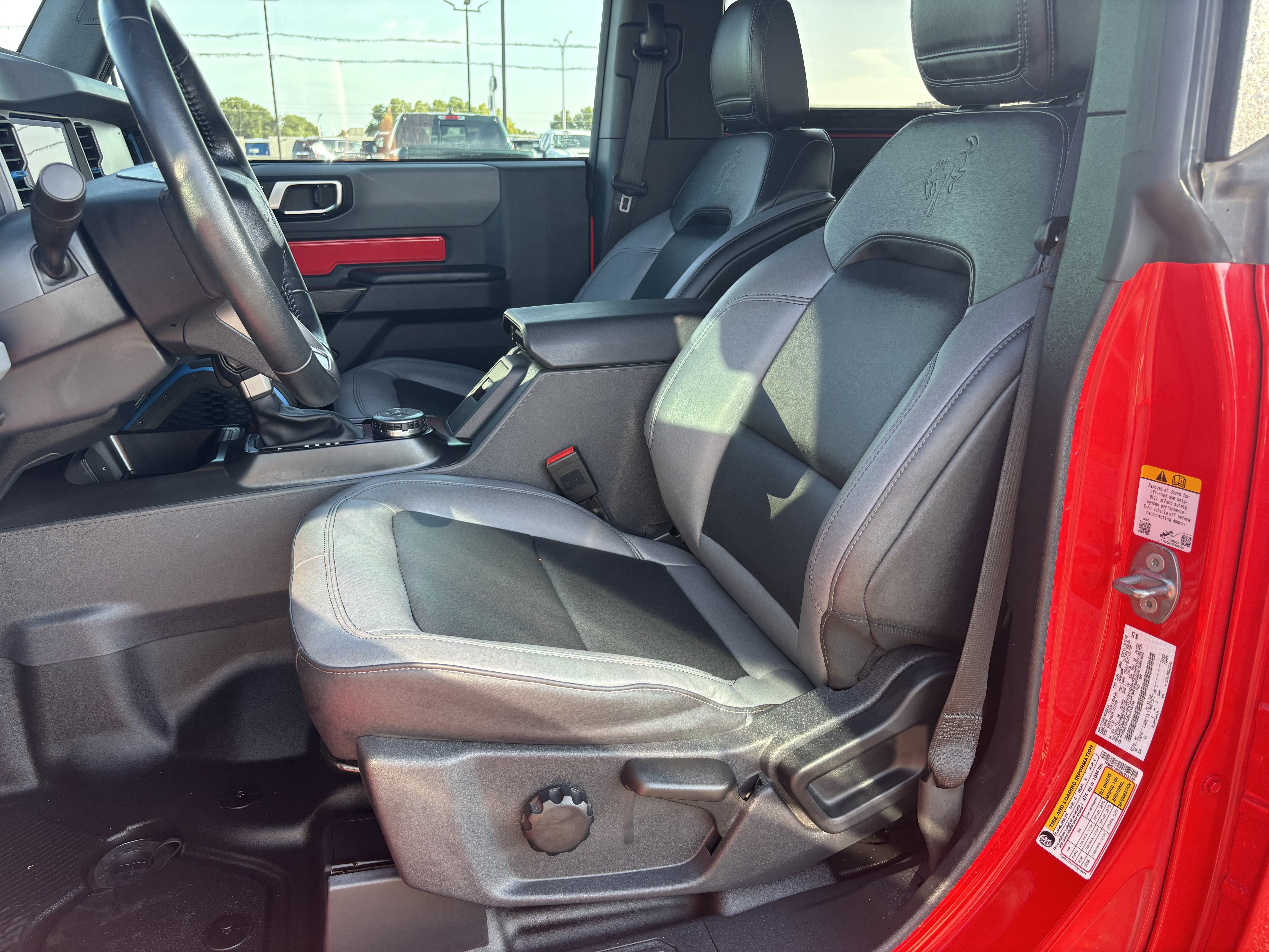 Used 2024 Ford Bronco Black Diamond AWD/4WD image 10