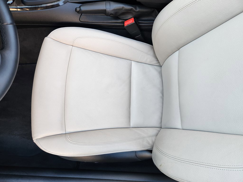 Used 2013 BMW 128i Convertible image 26