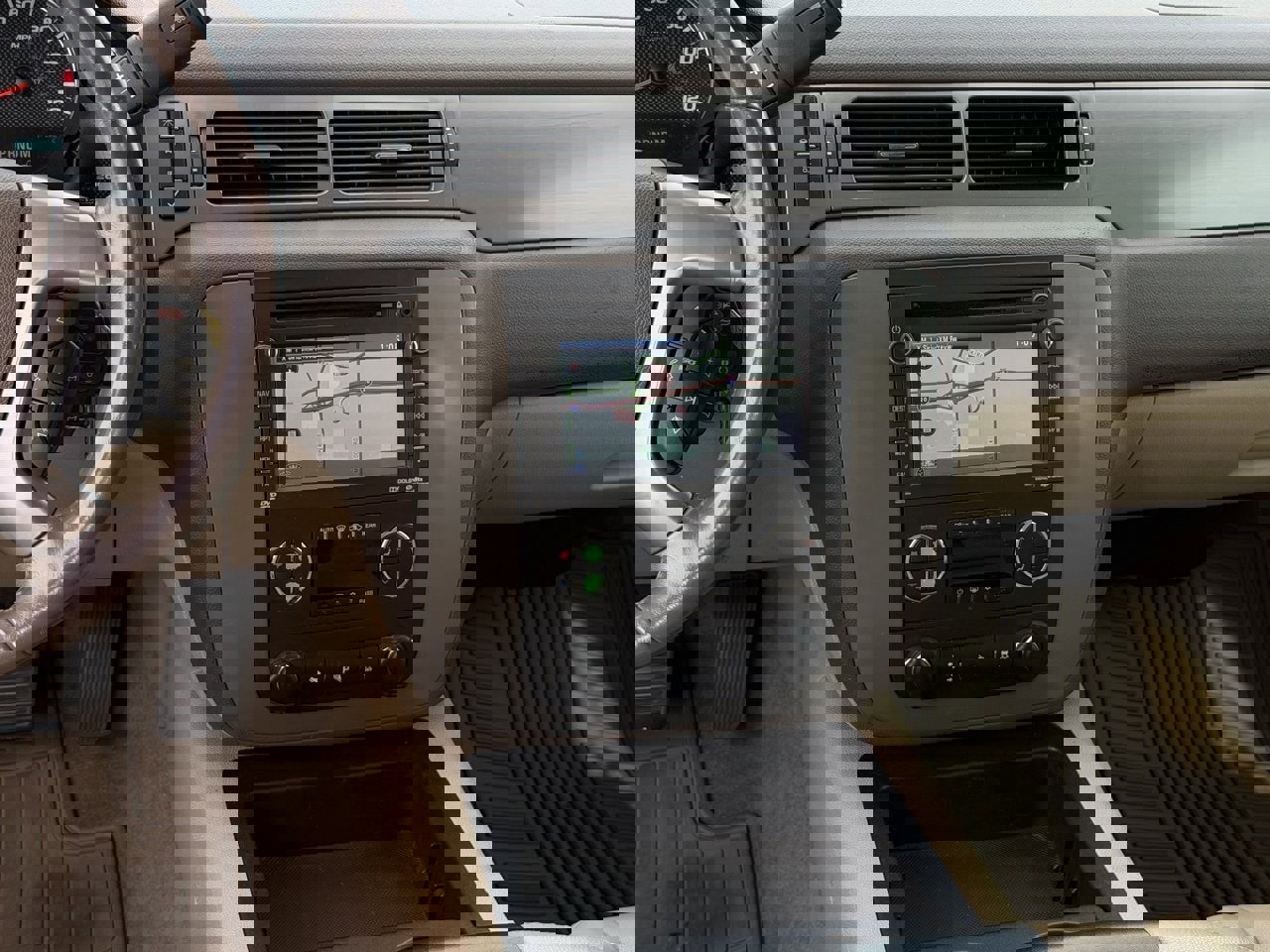 Used 2013 Chevrolet Tahoe LT image 16