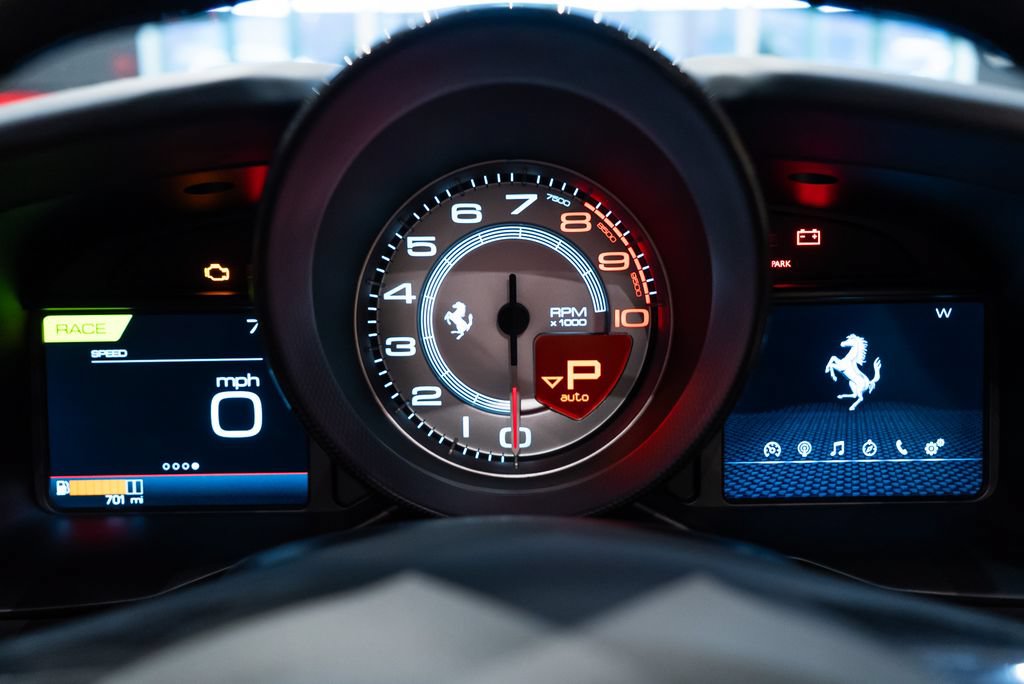 Certified 2023 Ferrari F8 Tributo RWD image 31