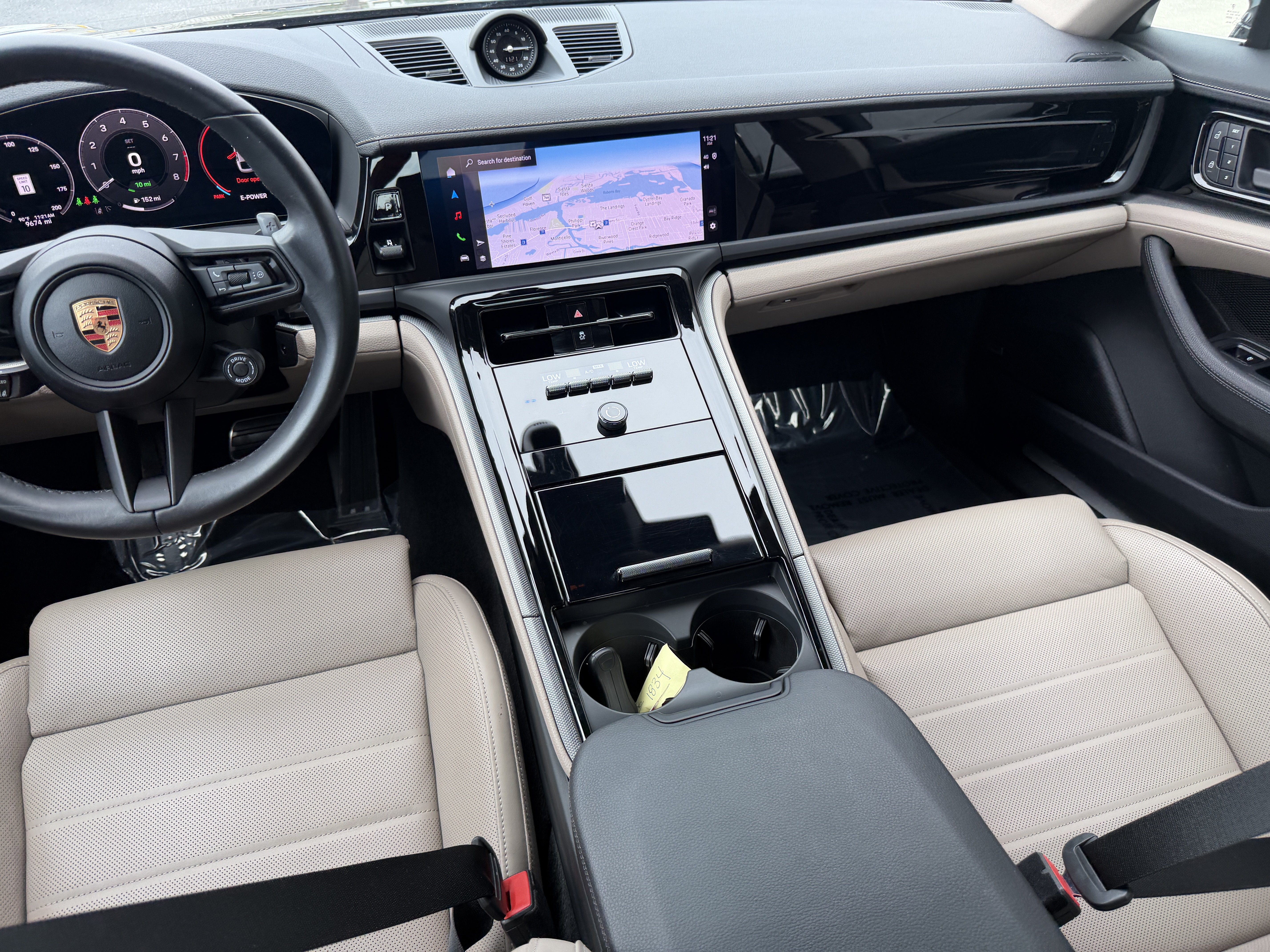 Certified 2025 Porsche Panamera 4 E-Hybrid AWD/4WD image 17