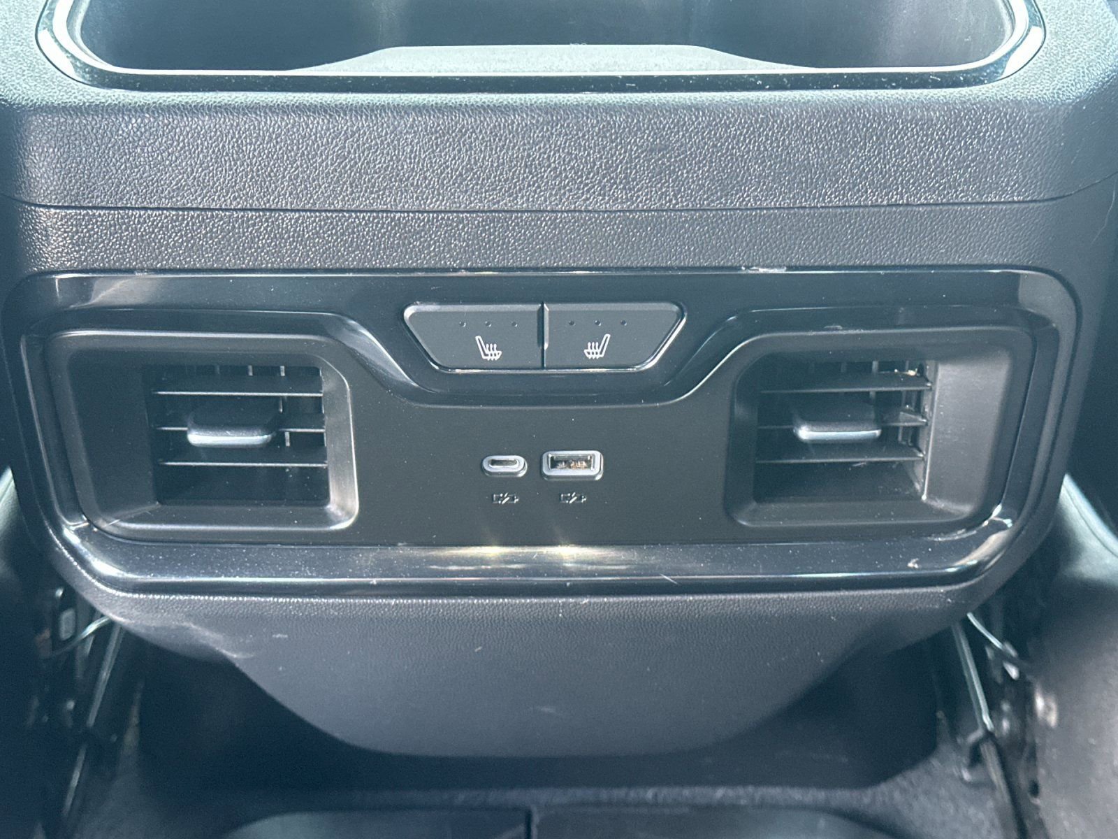 Used 2022 GMC Sierra 1500 AT4 w/ AT4 Preferred Package image 14