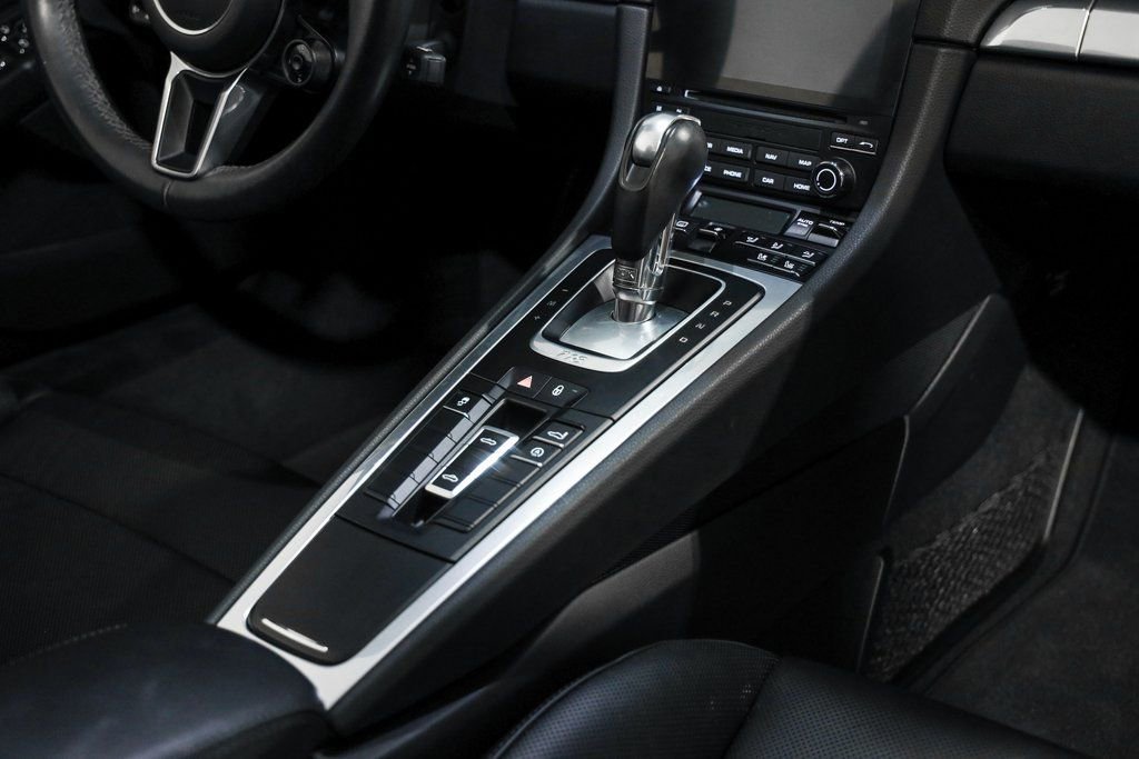 Used 2018 Porsche 718 Boxster S image 35