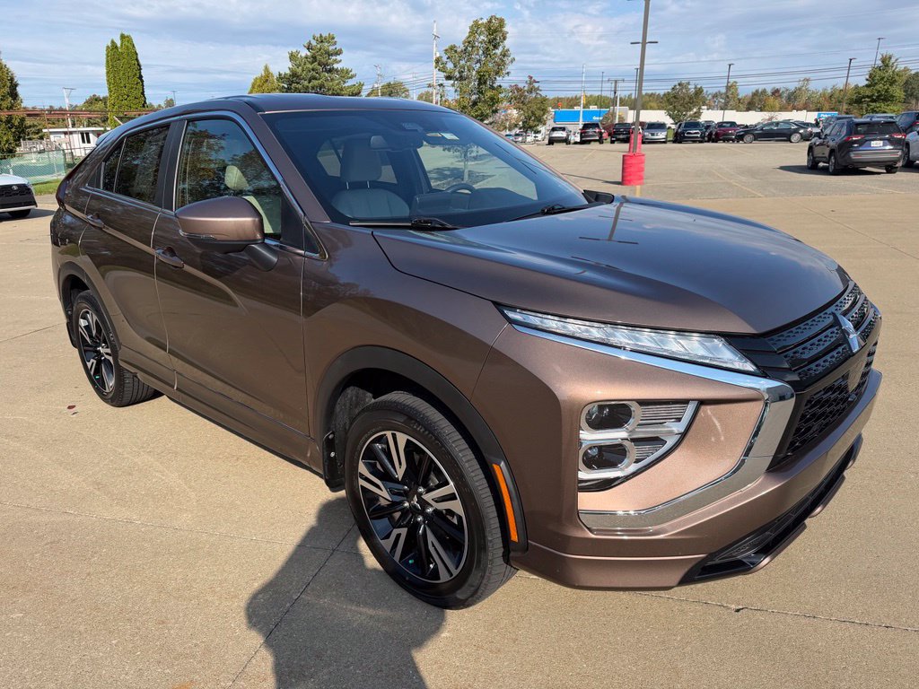 Used 2024 Mitsubishi Eclipse Cross SEL AWD/4WD image 7