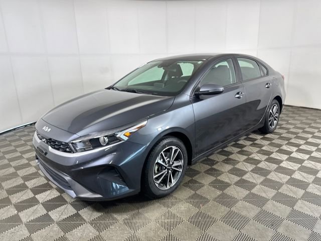 Used 2023 Kia Forte LXS w/ LXS Technology Package image 7