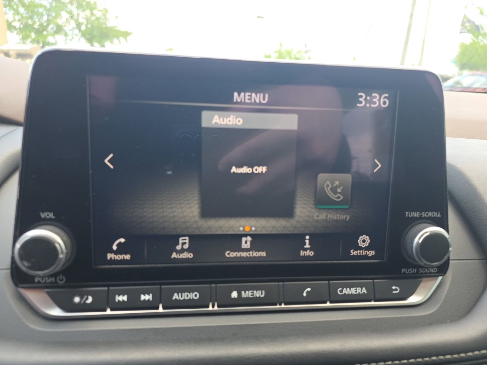 Used 2023 Nissan Rogue S image 15