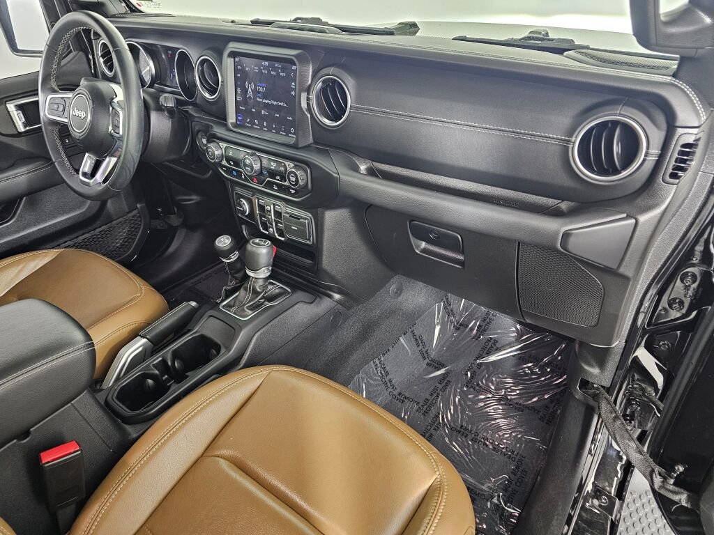 Used 2022 Jeep Wrangler Unlimited Sahara 4xe image 43