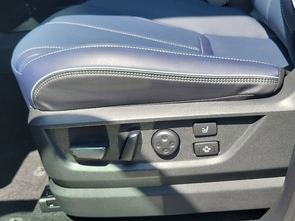 New 2026 INFINITI QX80 4WD w/ Sport Exterior Package image 12