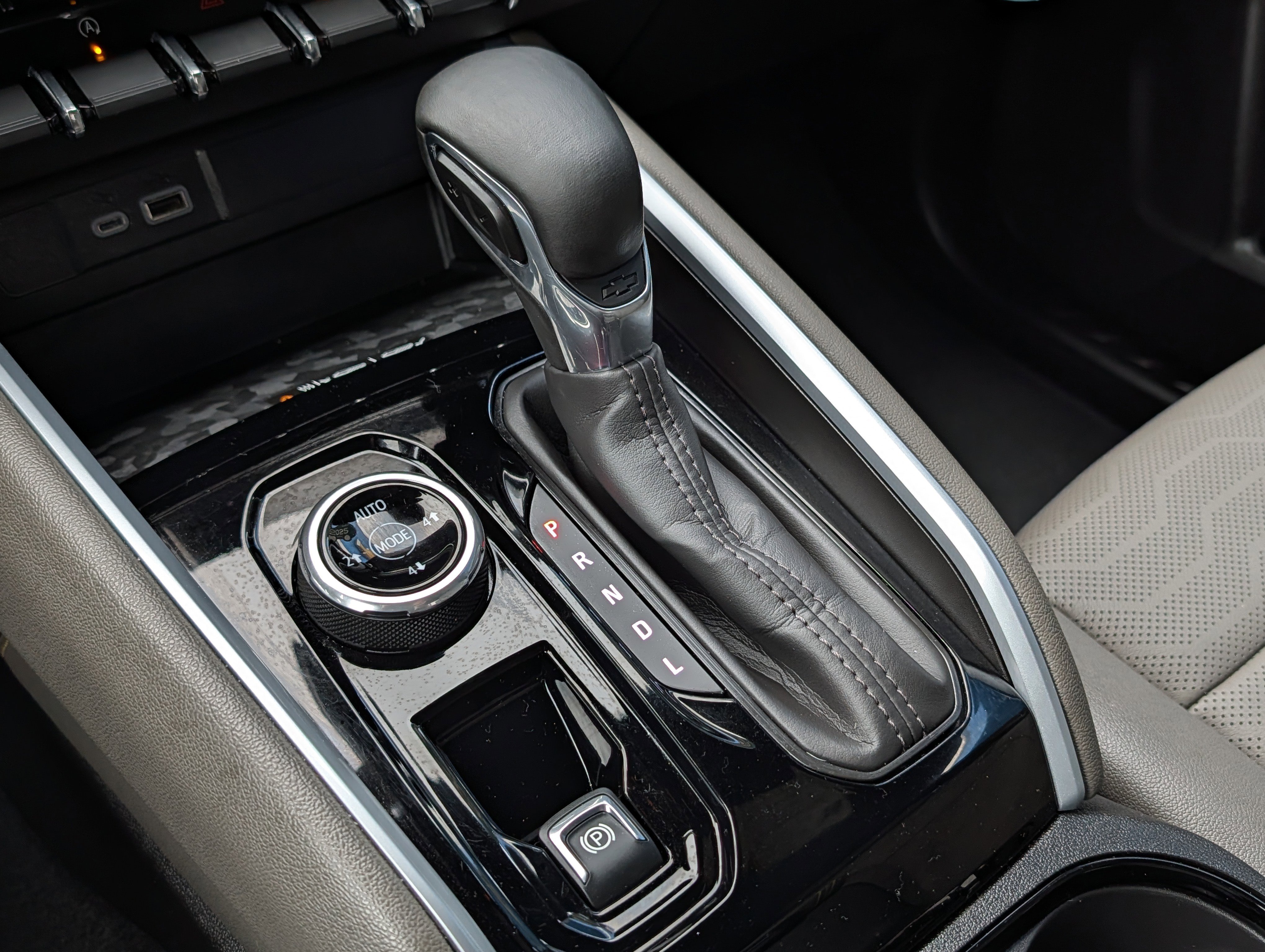 Certified 2025 Chevrolet Colorado ZR2 w/ Technology Package AWD/4WD image 20