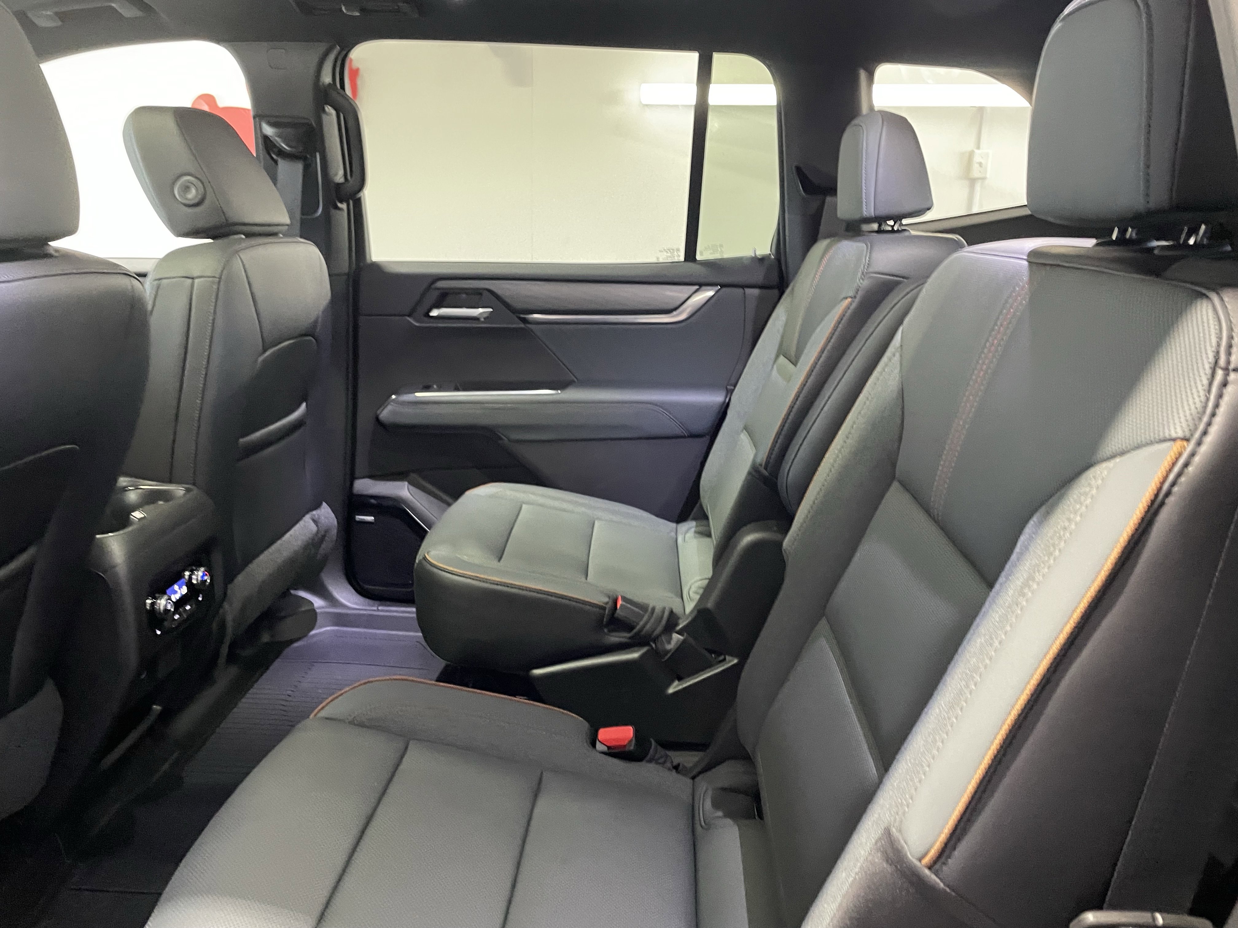 New 2026 GMC Acadia AT4 w/ Luxury Package image 12