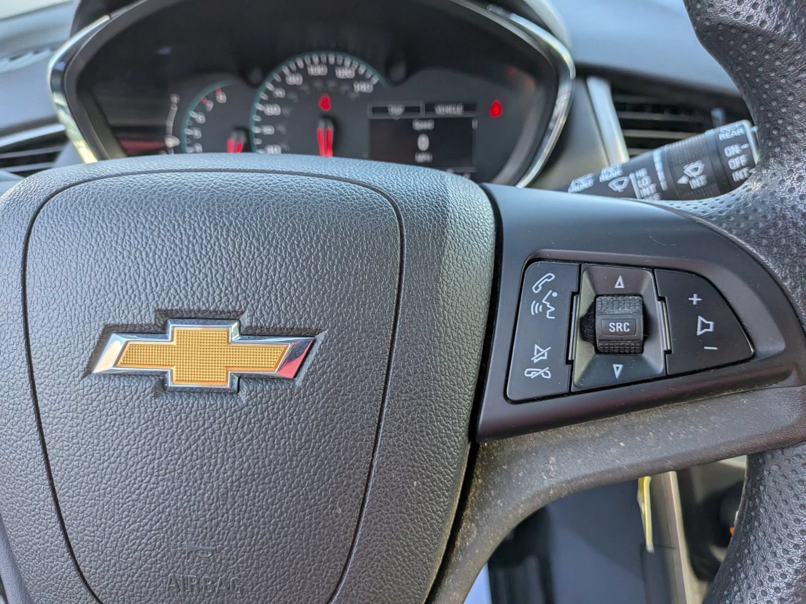 Used 2020 Chevrolet Trax LT FWD image 41
