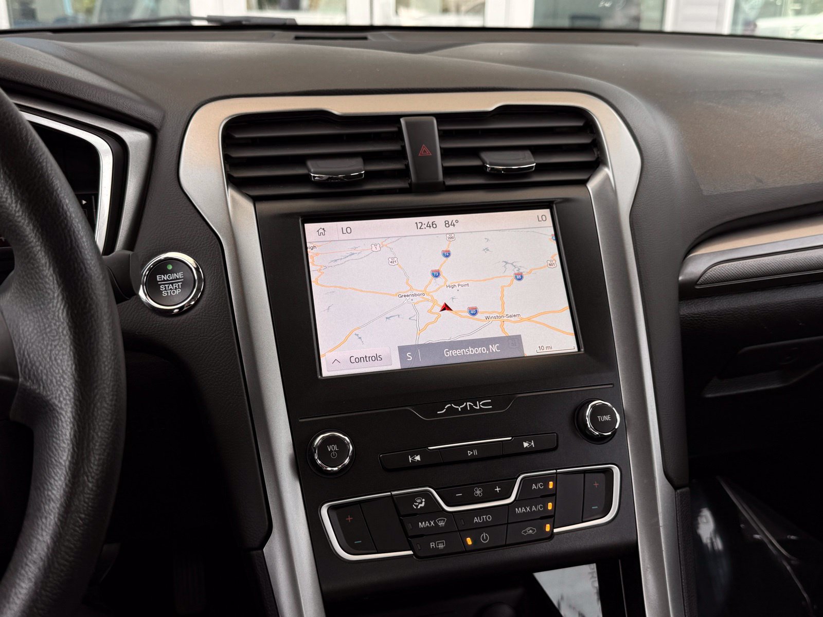 Used 2020 Ford Fusion SE FWD image 28