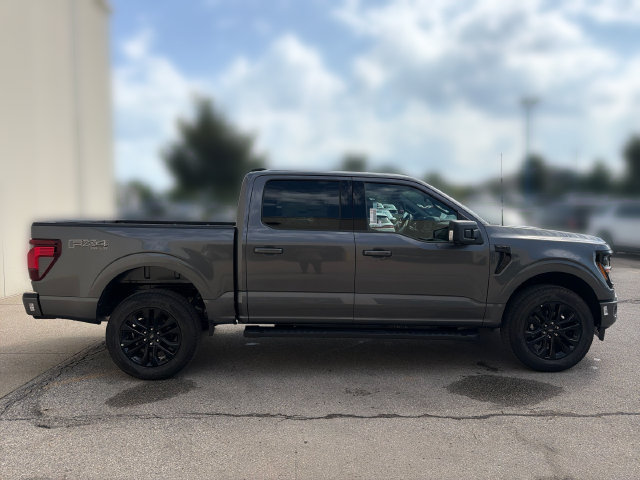 New 2026 Ford F150 XLT w/ Equipment Group 302A MID AWD/4WD image 4