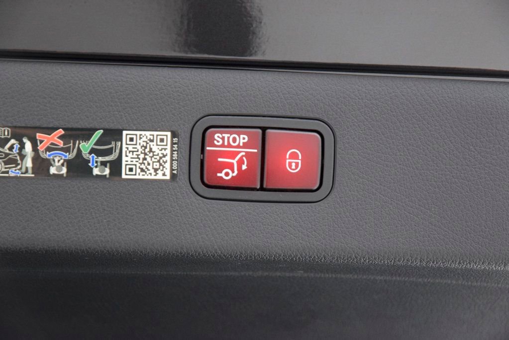 Certified 2023 Mercedes-Benz EQS 580 4MATIC Sedan image 33