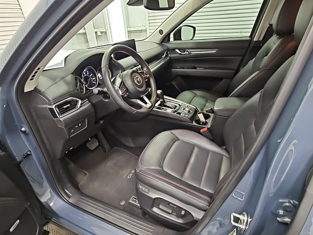 Used 2023 MAZDA CX-5 Carbon Edition image 11