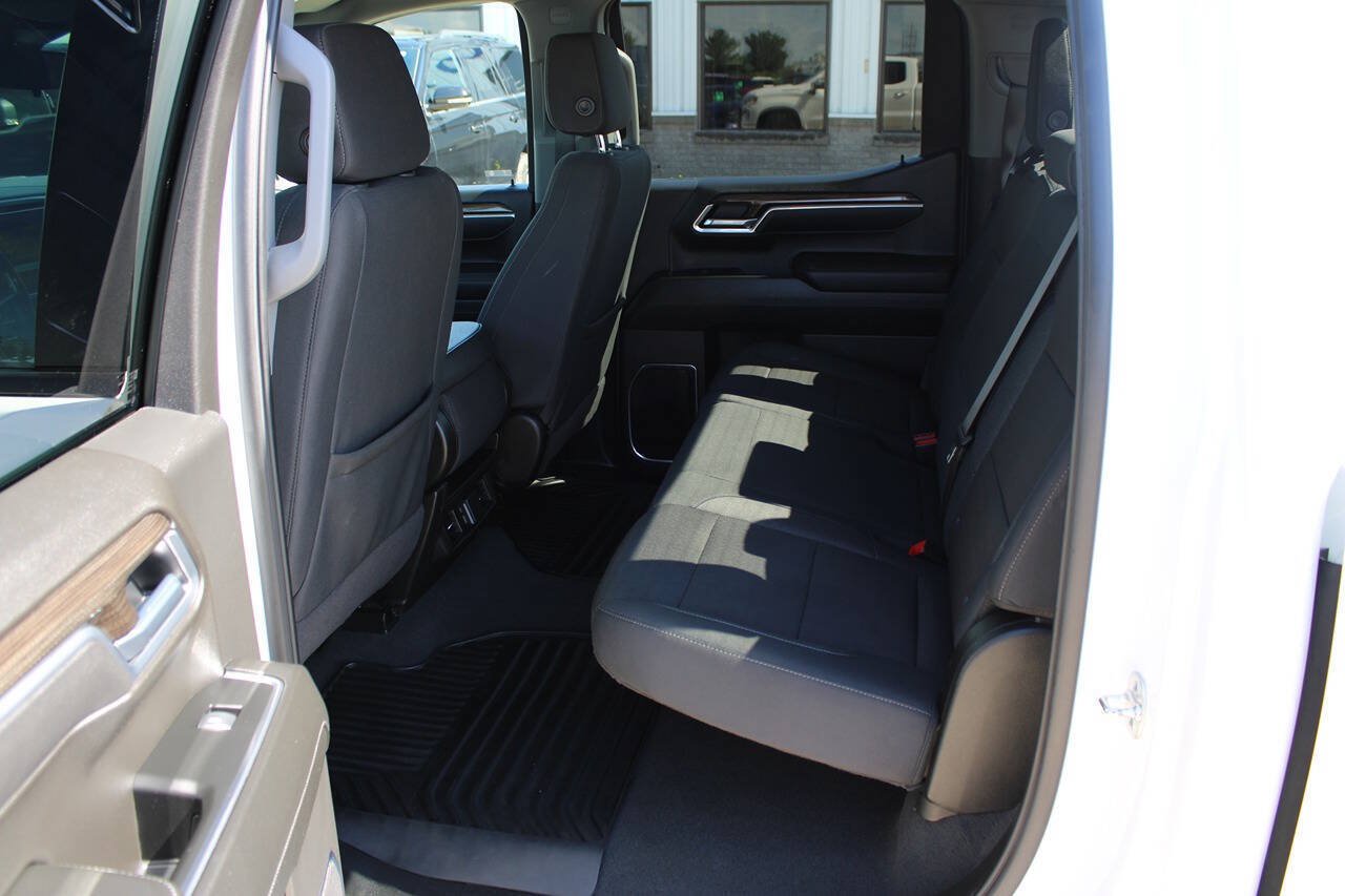Used 2025 Chevrolet Silverado 1500 LT AWD/4WD image 10