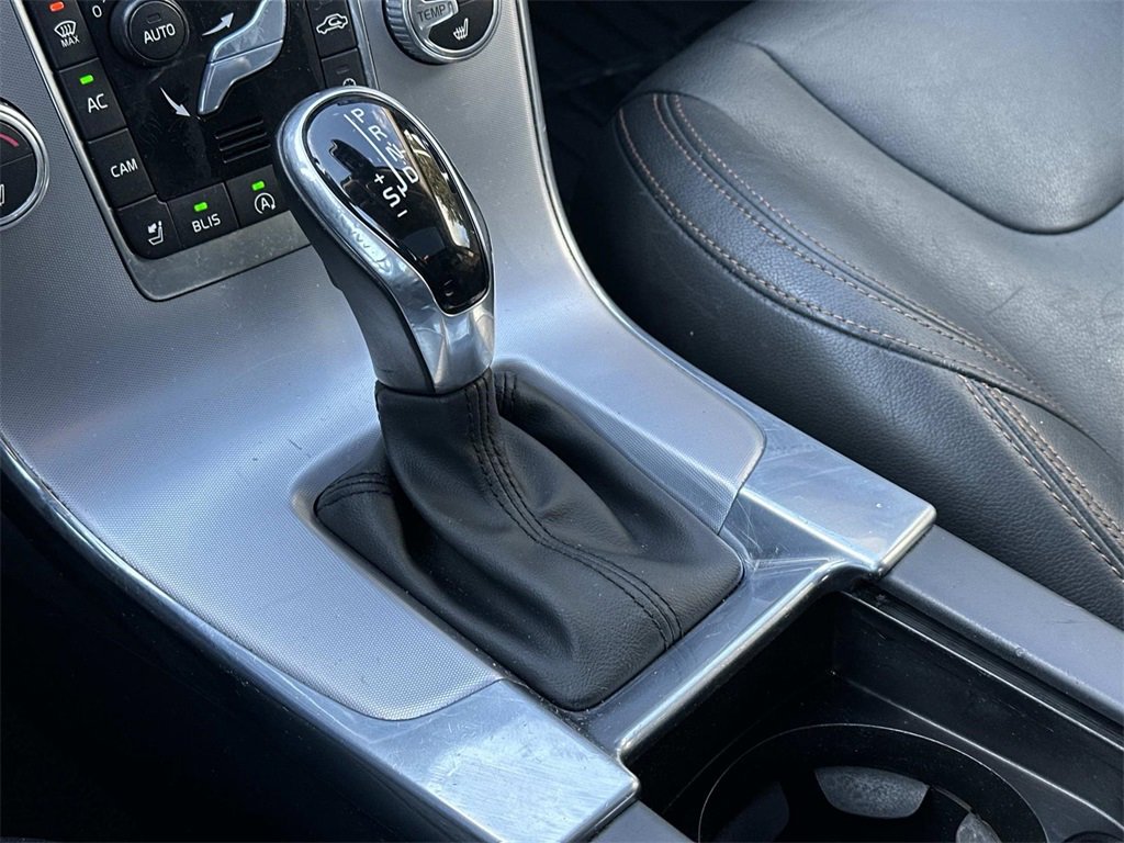 Used 2017 Volvo V60 T5 Cross Country w/ Convenience Package image 34