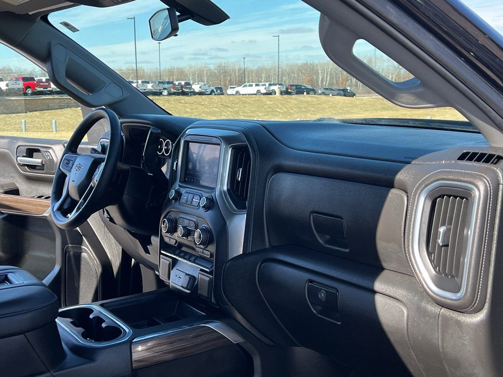 Used 2022 Chevrolet Silverado 1500 LT Trail Boss w/ Bed Protection Package image 28