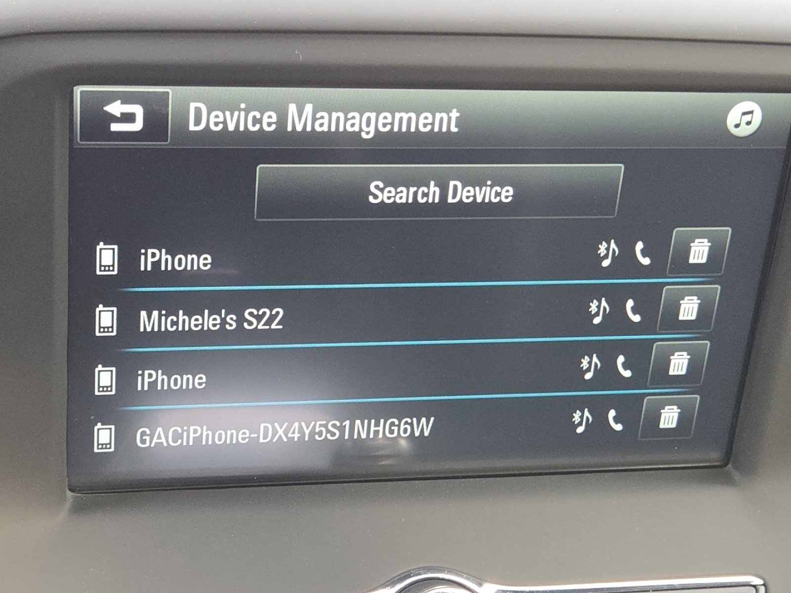 Used 2018 Chevrolet Camaro LT image 6