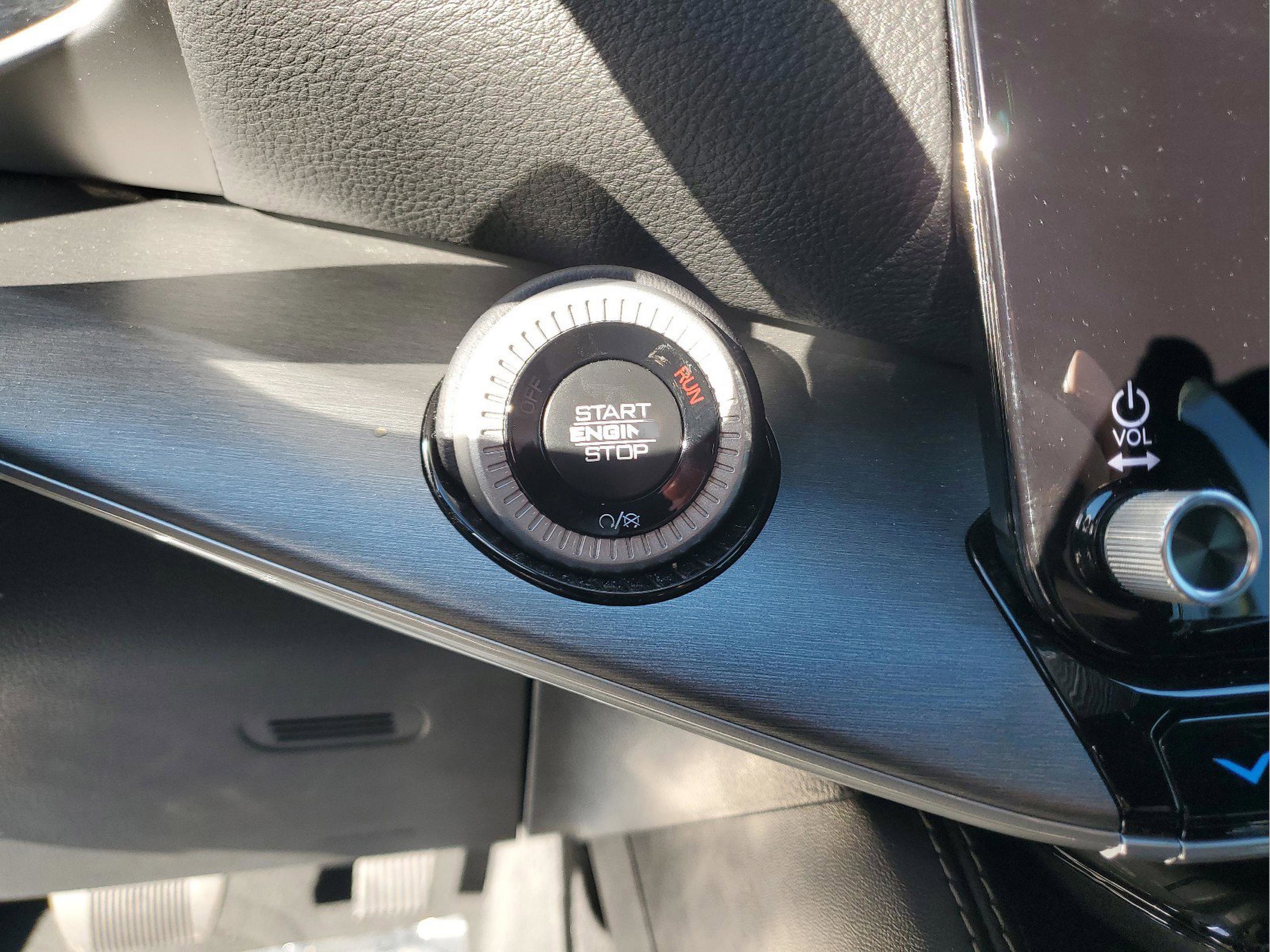 Certified 2025 Jeep Wagoneer Series II image 22