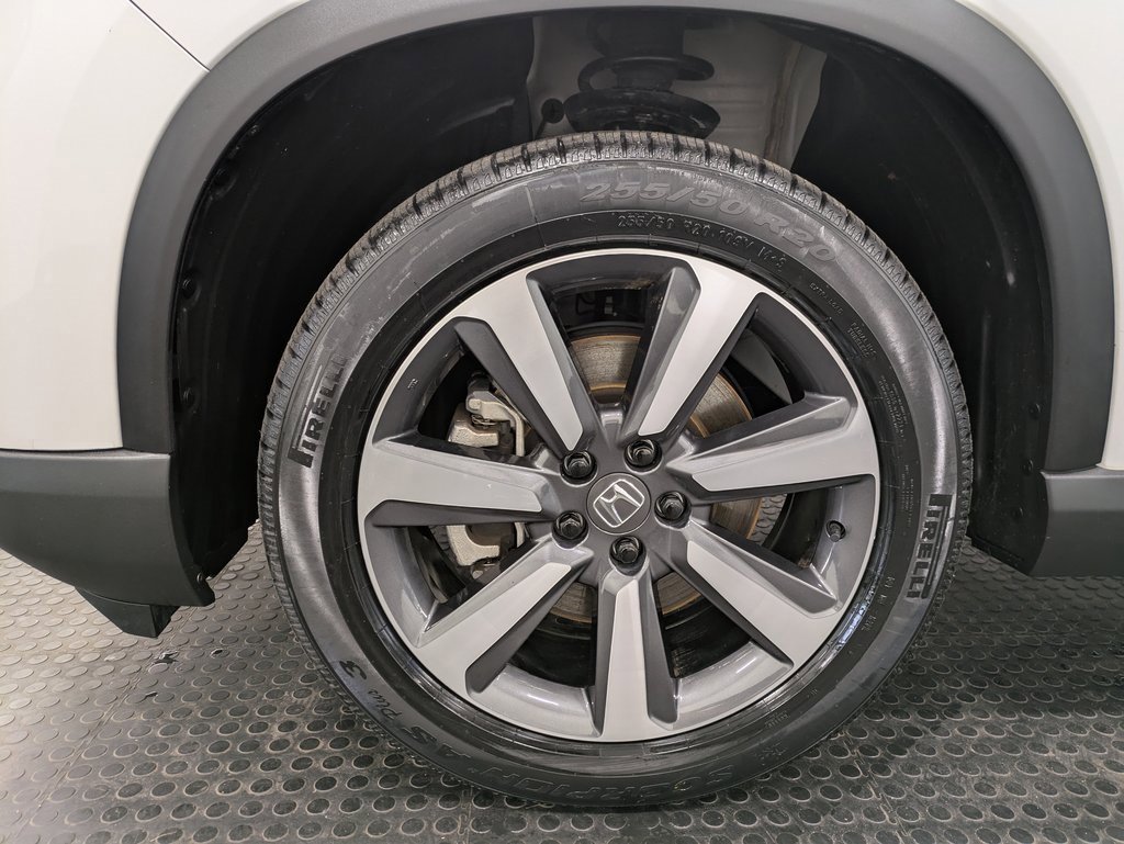 Certified 2023 Honda Pilot Touring image 7