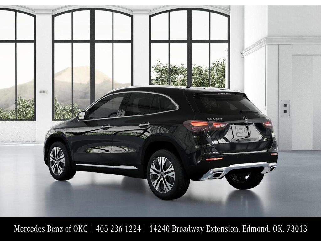 Used 2025 Mercedes-Benz GLA 250 4MATIC image 29