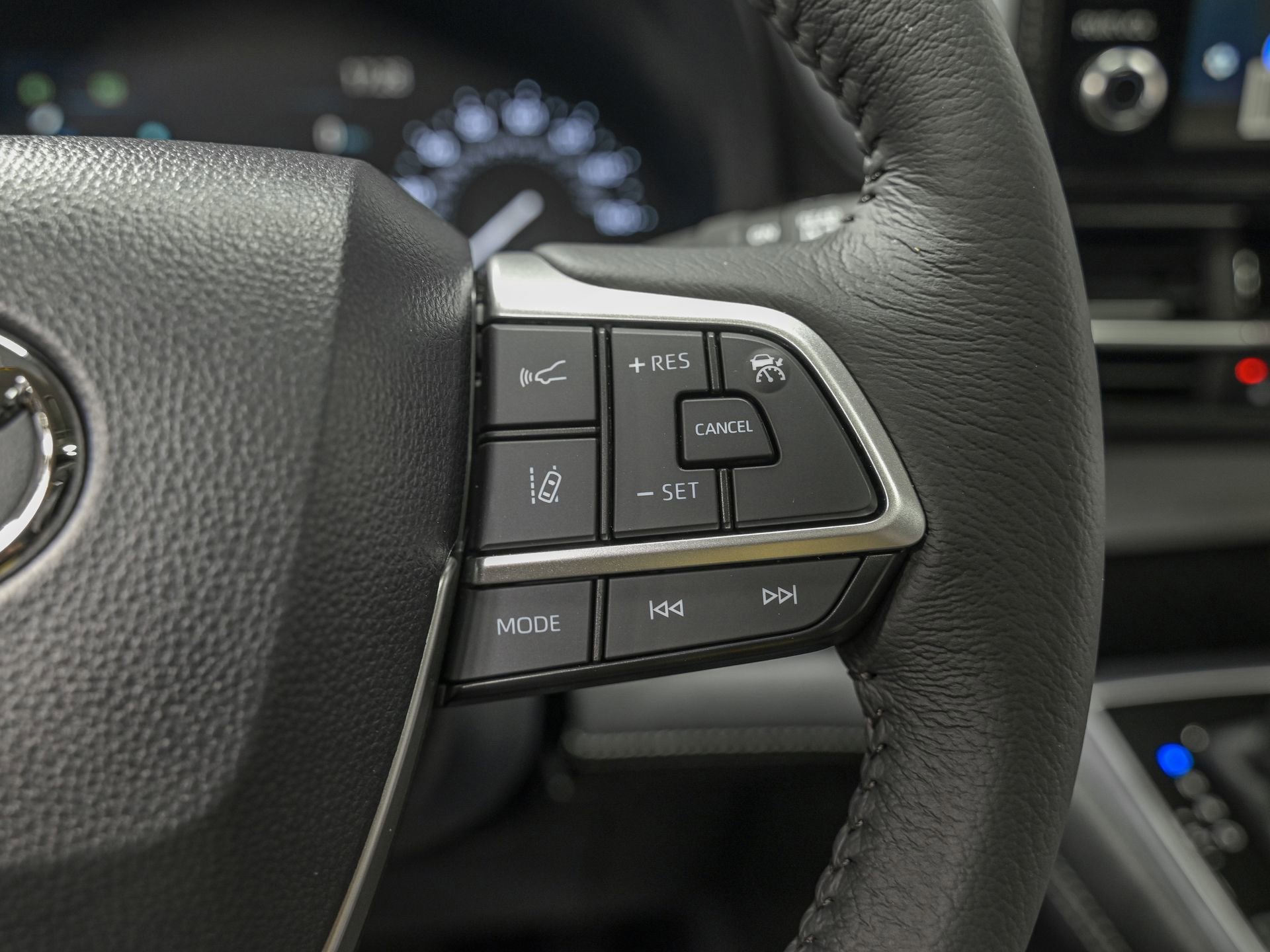 Used 2026 Toyota Sienna XLE image 20