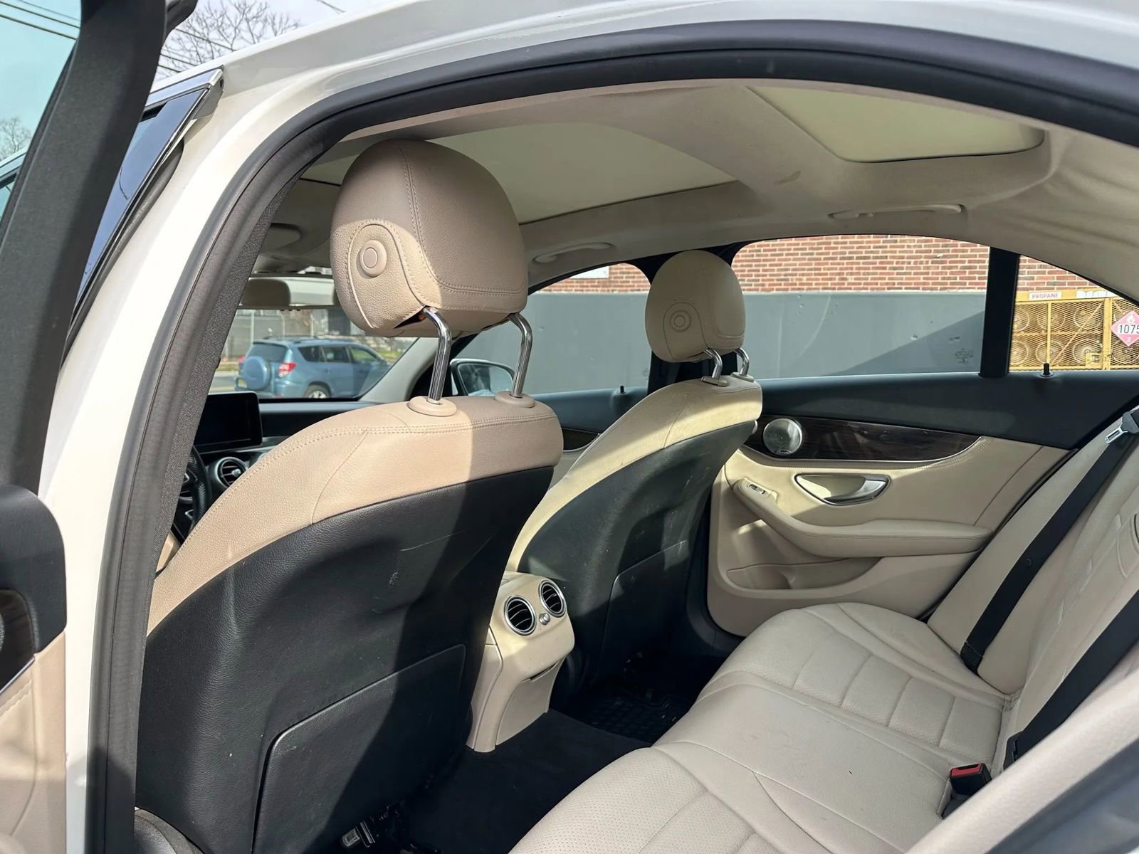 Used 2015 Mercedes-Benz C 300 4MATIC Sedan image 12