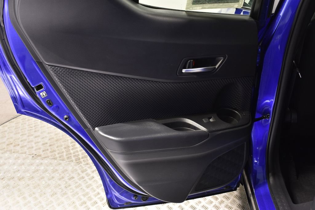 Used 2020 Toyota C-HR LE image 26